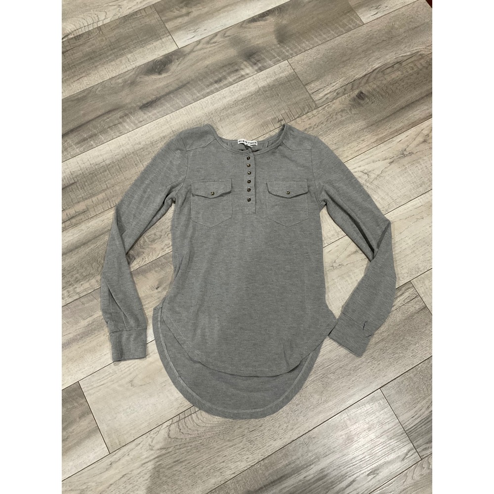 Moral Fiber Womens Gray Long Sleeve‎ Henley Top Lattice Back High Low Small